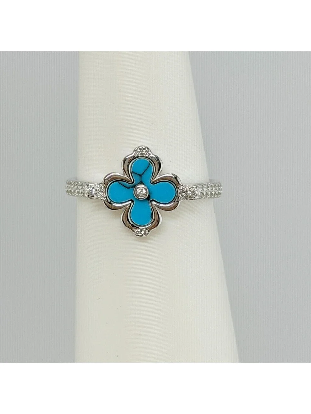 Bomb Party Sterling Club Clover Sz 8 
